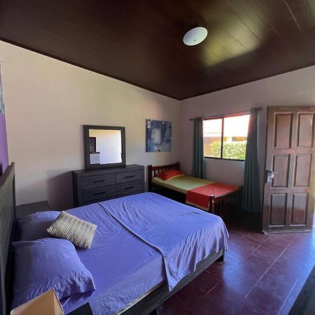 Solid Surf Camp Hostel Nicaragua Transito المظهر الخارجي الصورة