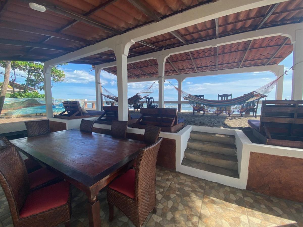 Solid Surf Camp Hostel Nicaragua Transito المظهر الخارجي الصورة