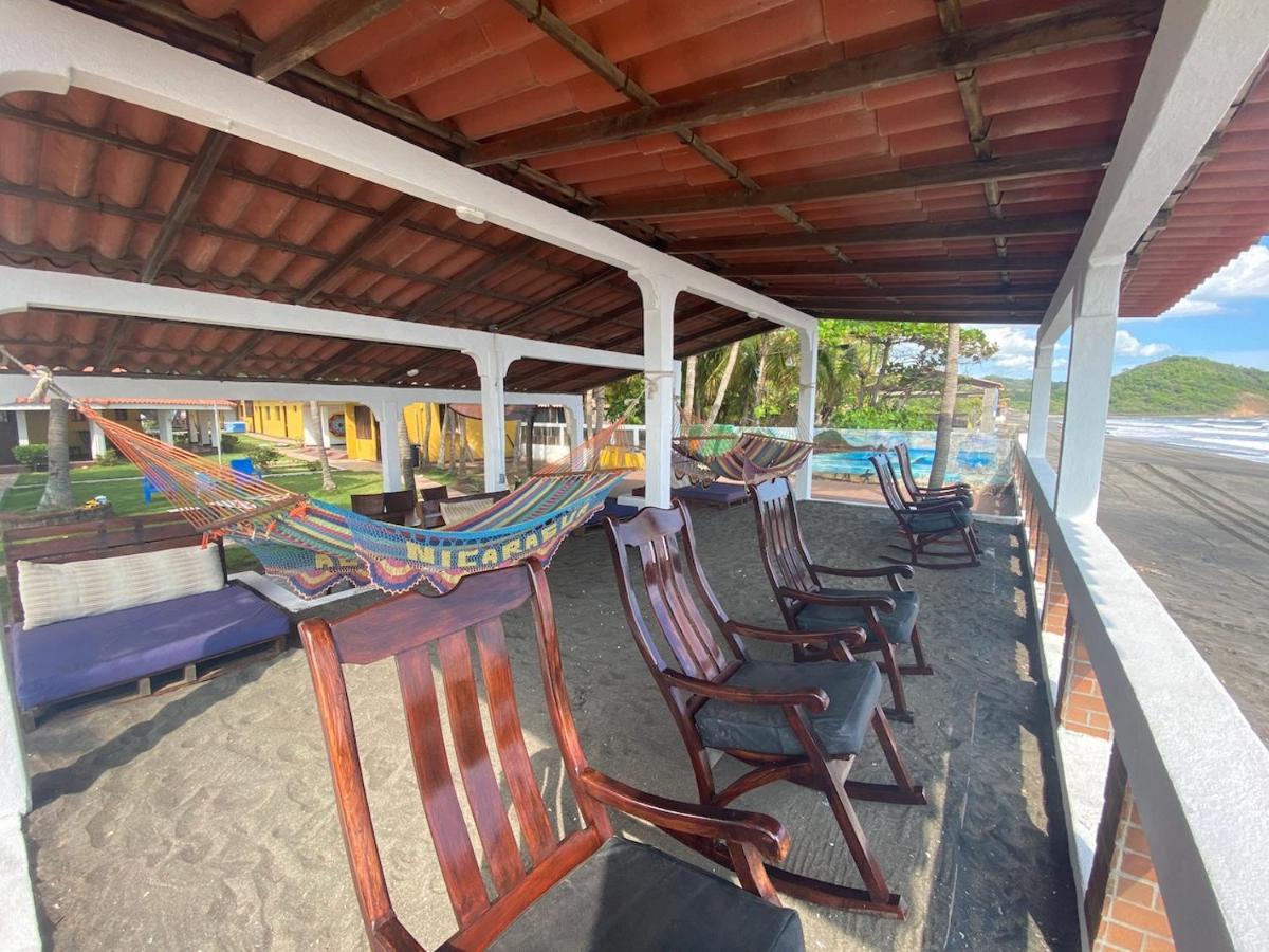 Solid Surf Camp Hostel Nicaragua Transito المظهر الخارجي الصورة