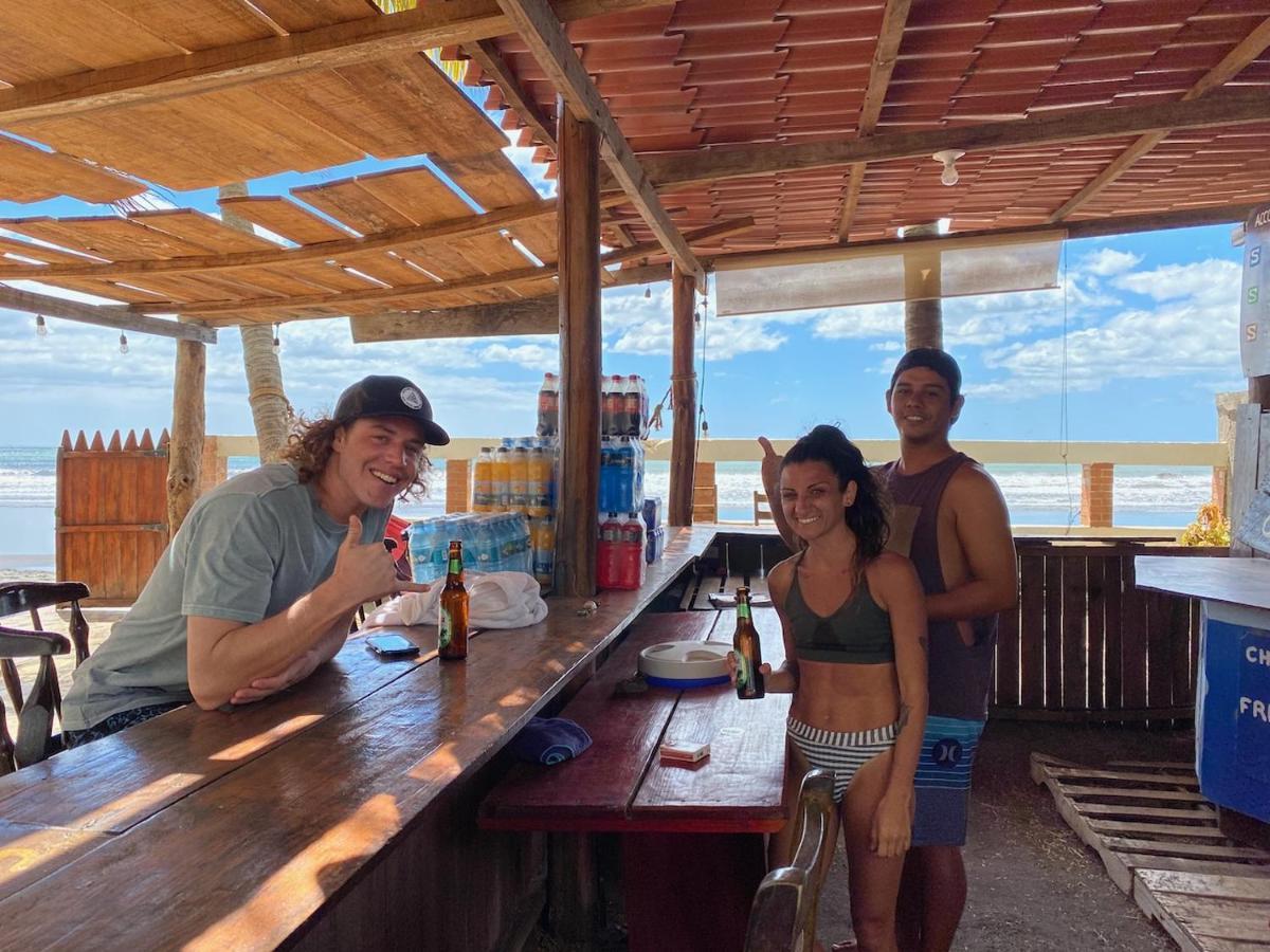 Solid Surf Camp Hostel Nicaragua Transito المظهر الخارجي الصورة