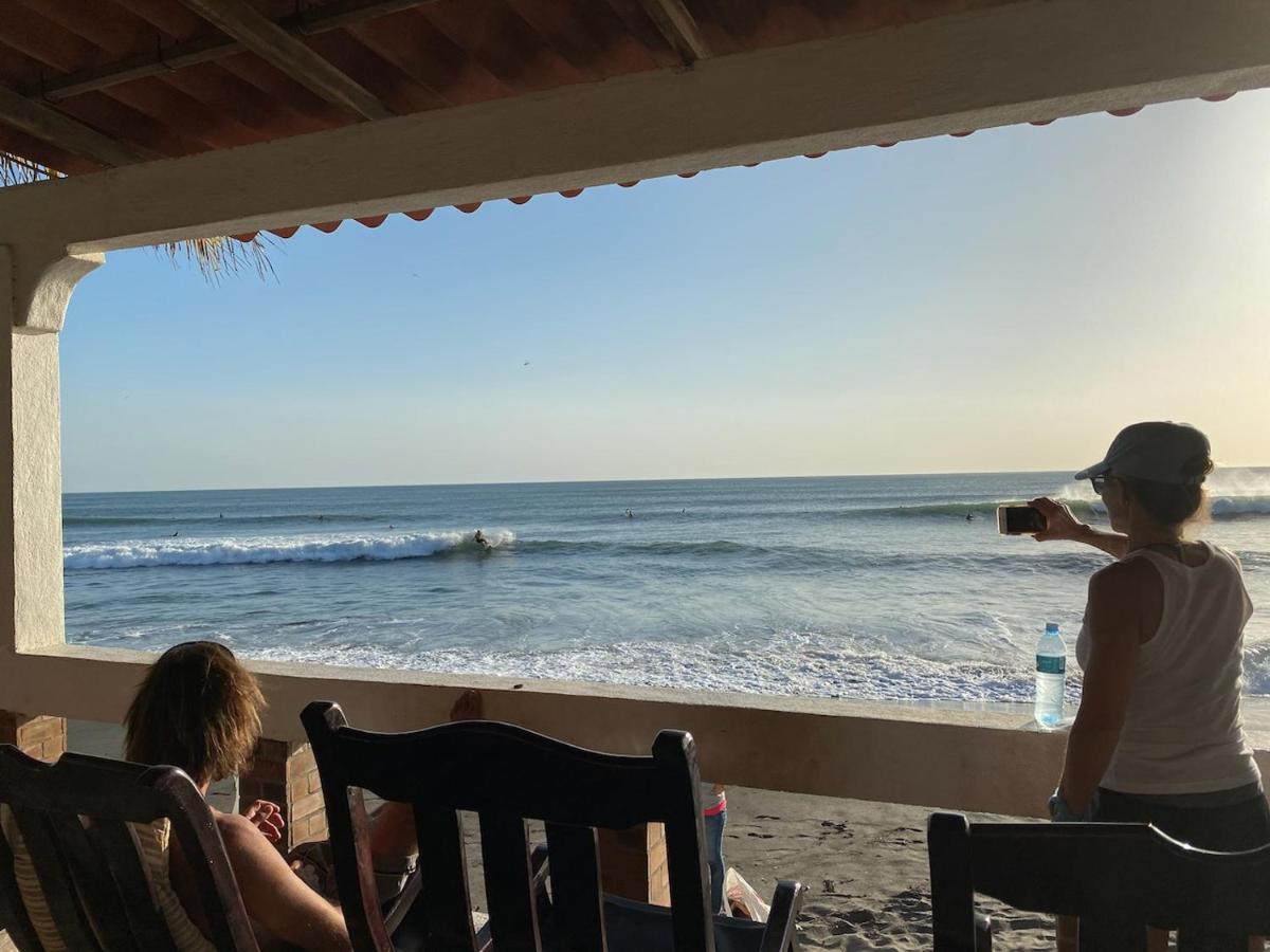 Solid Surf Camp Hostel Nicaragua Transito المظهر الخارجي الصورة