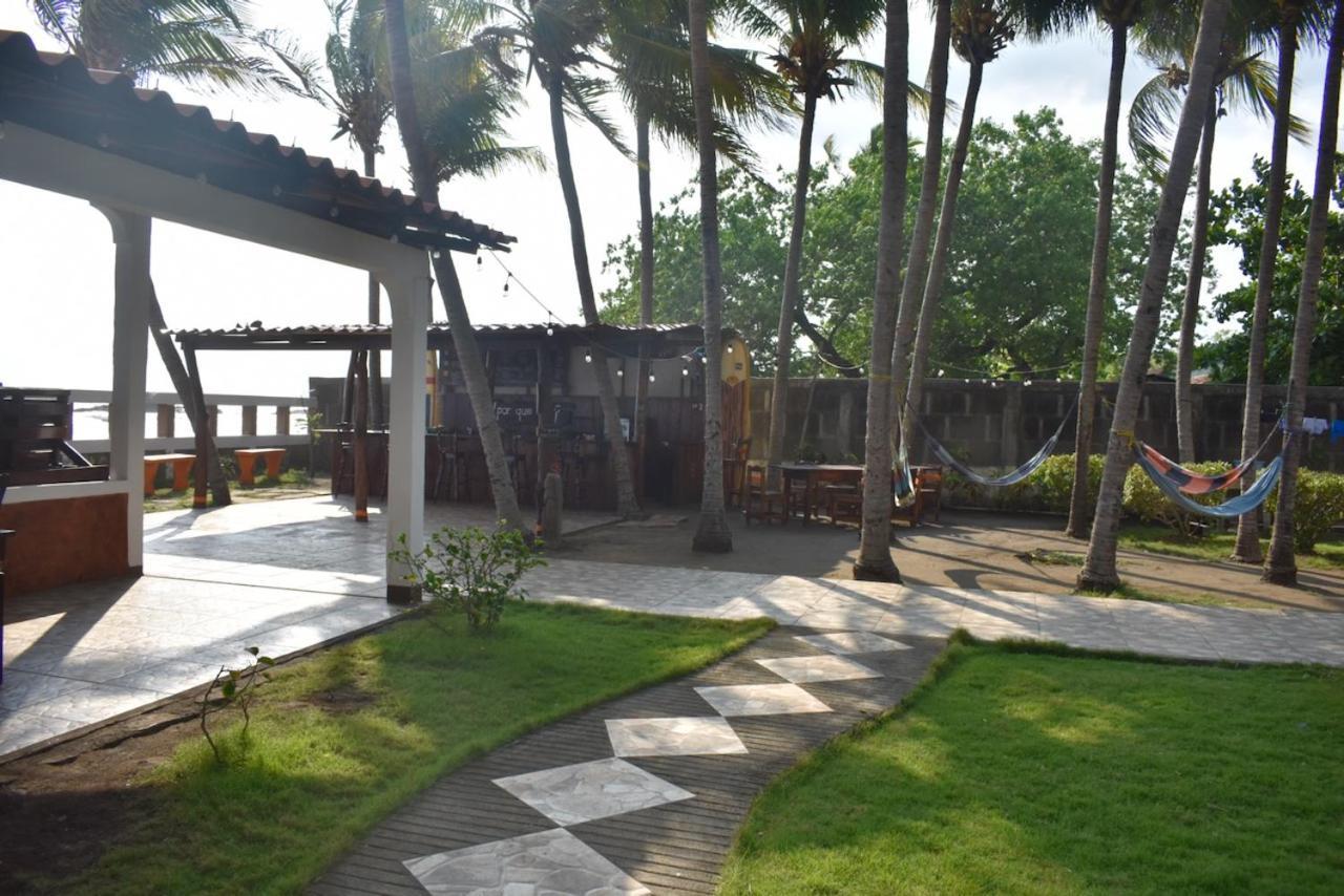 Solid Surf Camp Hostel Nicaragua Transito المظهر الخارجي الصورة