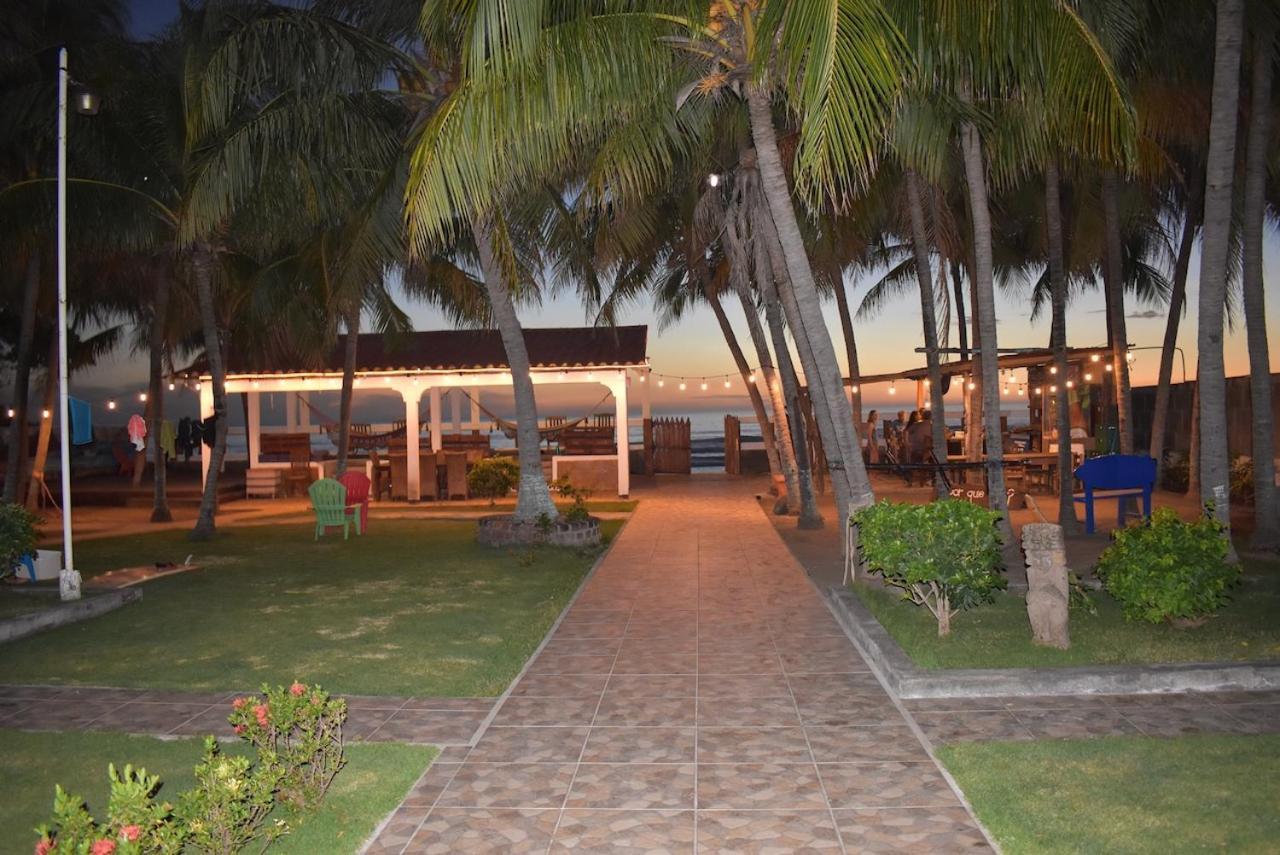 Solid Surf Camp Hostel Nicaragua Transito المظهر الخارجي الصورة
